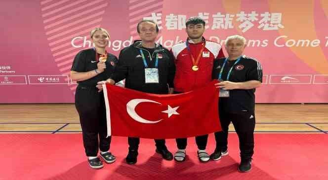 İzmirli sporcu Çin’de kırık elle bronz madalya aldı