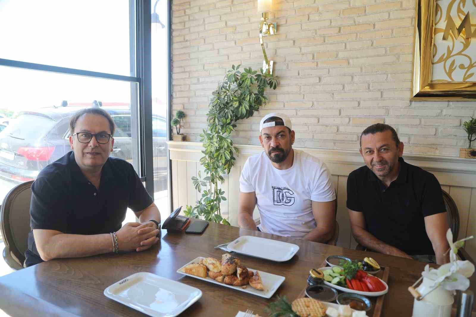 Sivasspor’a Antalyaspor maçı öncesi moral kahvaltısı