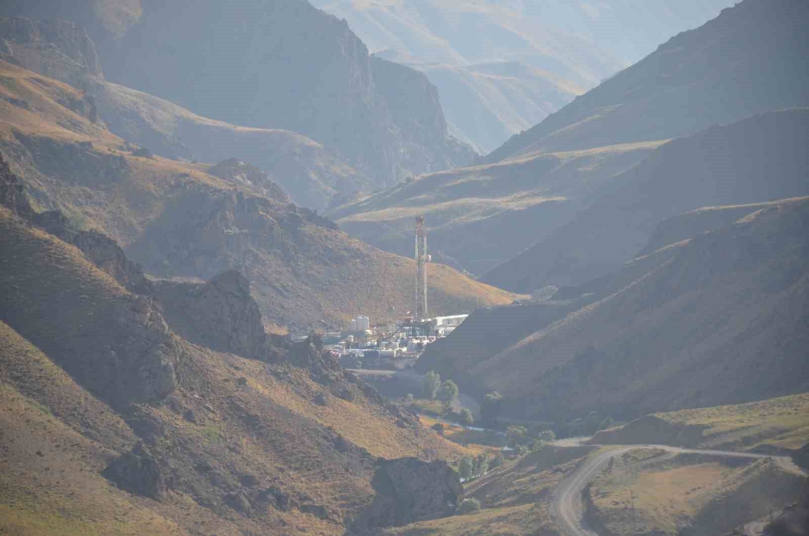 Gabar ve Cudi Dağlarından sonra Kato Dağı ve Faraşin Yaylası’nda petrol arama çalışması başladı
