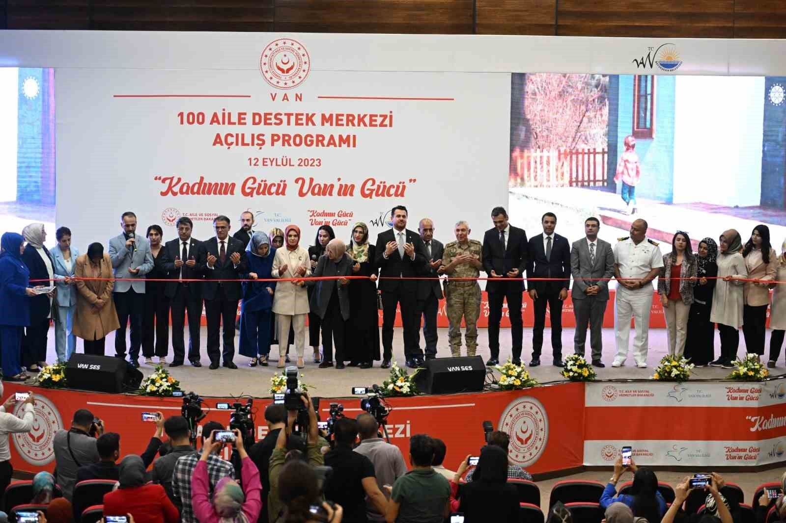 Bakan Göktaş: “Cumhurbaşkanlığımızın liderliğinde ülkemizi geleceğe taşıyoruz”