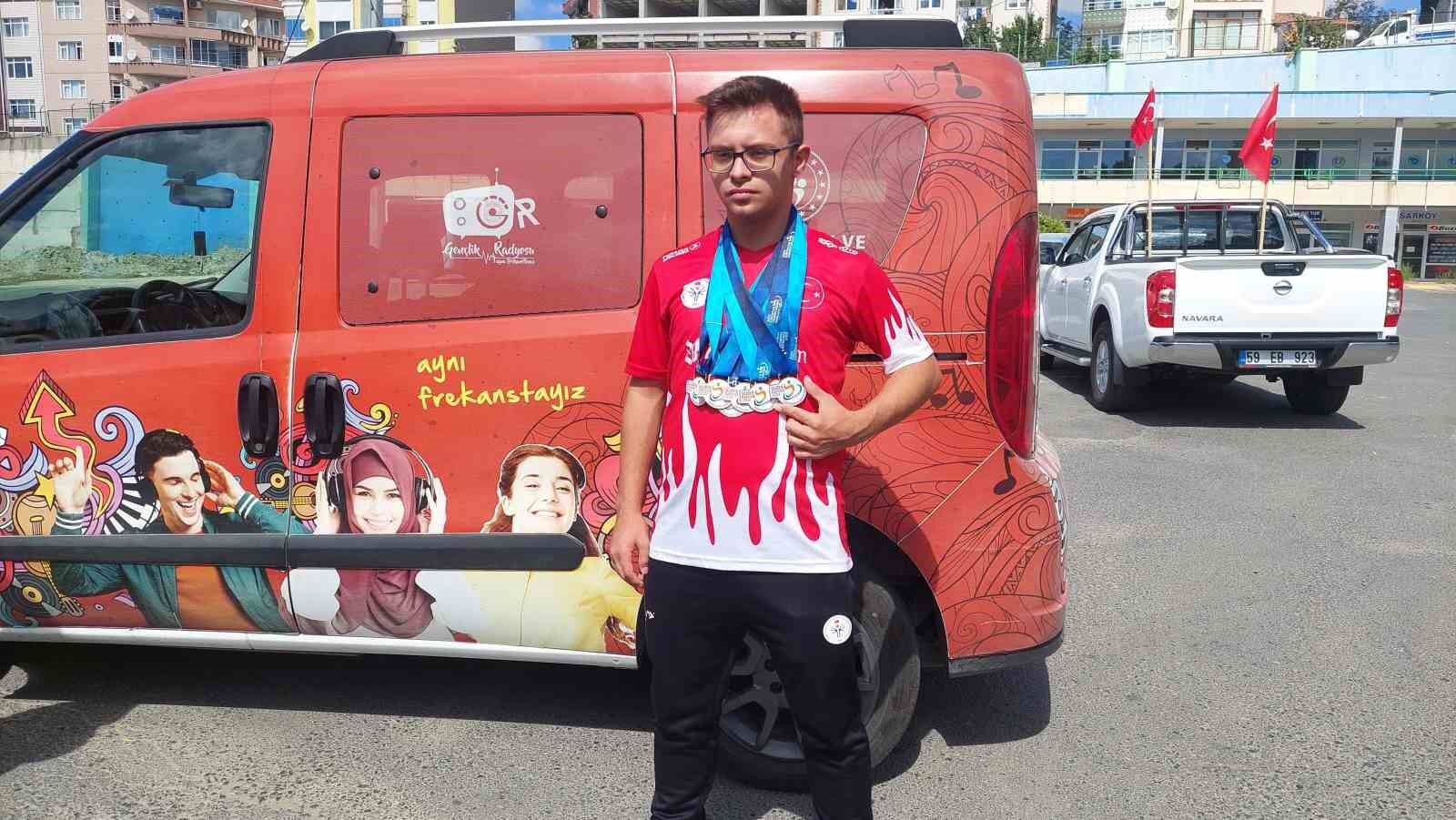 Avrupa şampiyonuna görkemli karşılama