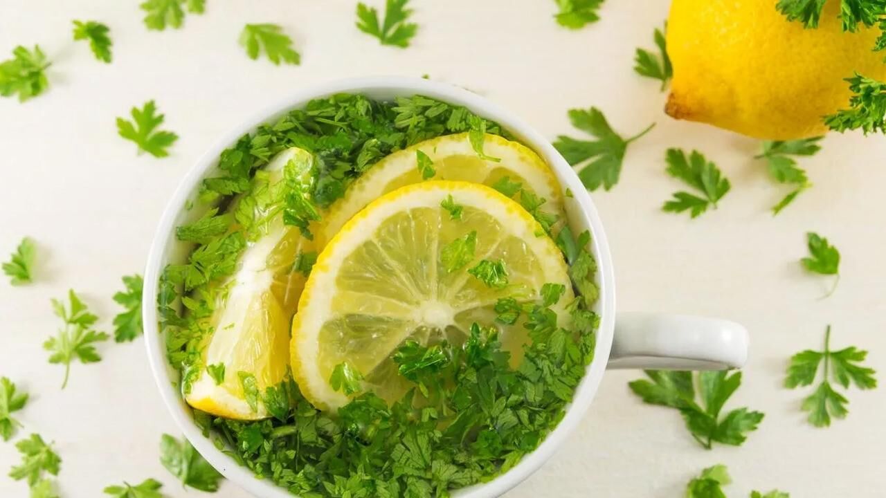 Kaynatılmış maydanoz suyunun faydaları: Kaynamış maydanoz suyu nasıl yapılır?