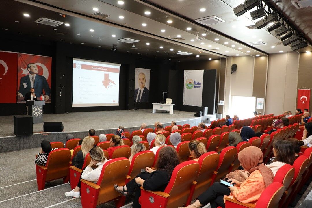 Başkan Demirtaş: “Kadına şiddete karşı toplumsal bilinci oluşturmalıyız”