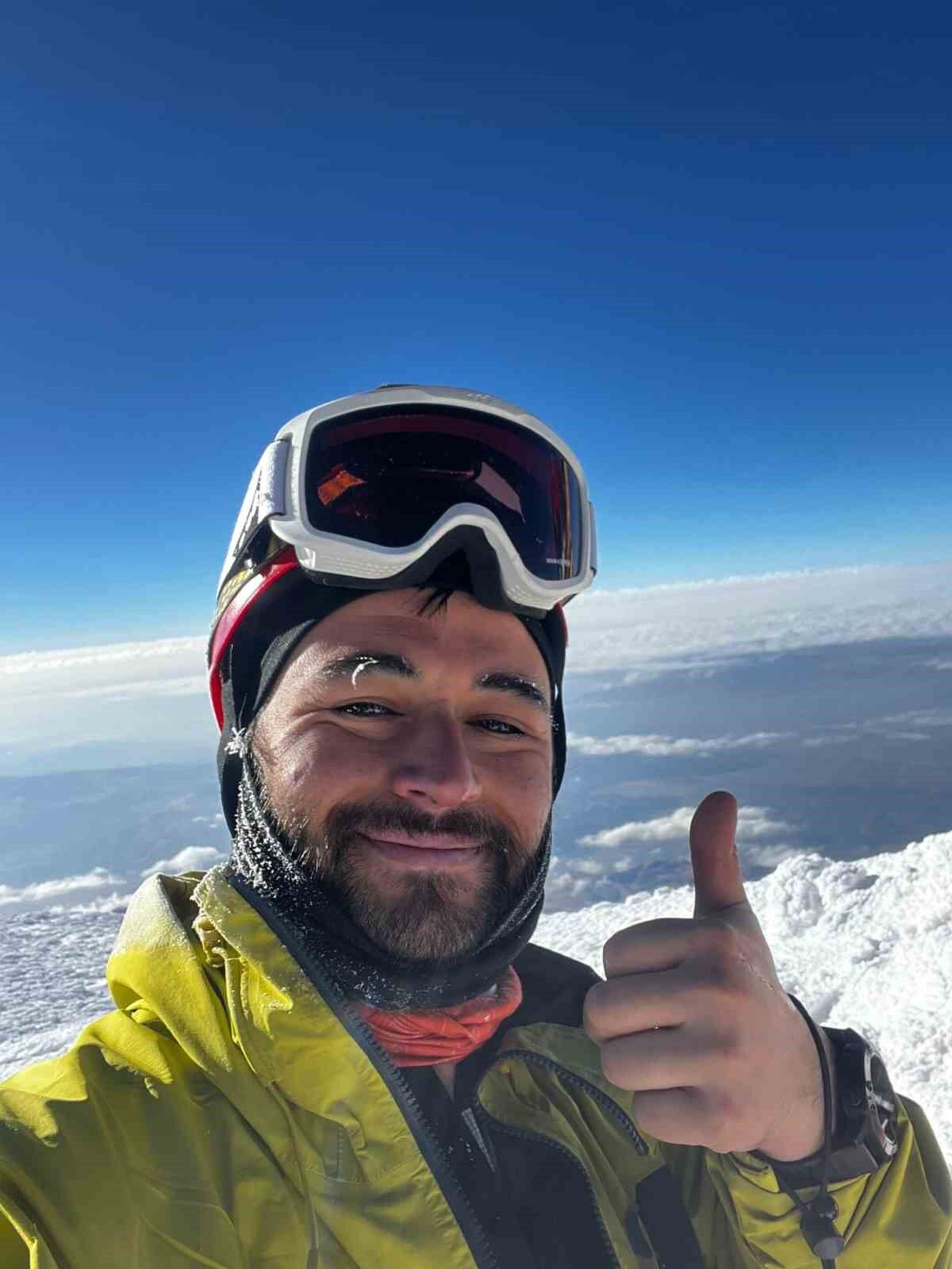 Vestel çalışanının ilk solo tırmanışı Ağrı Dağı’na