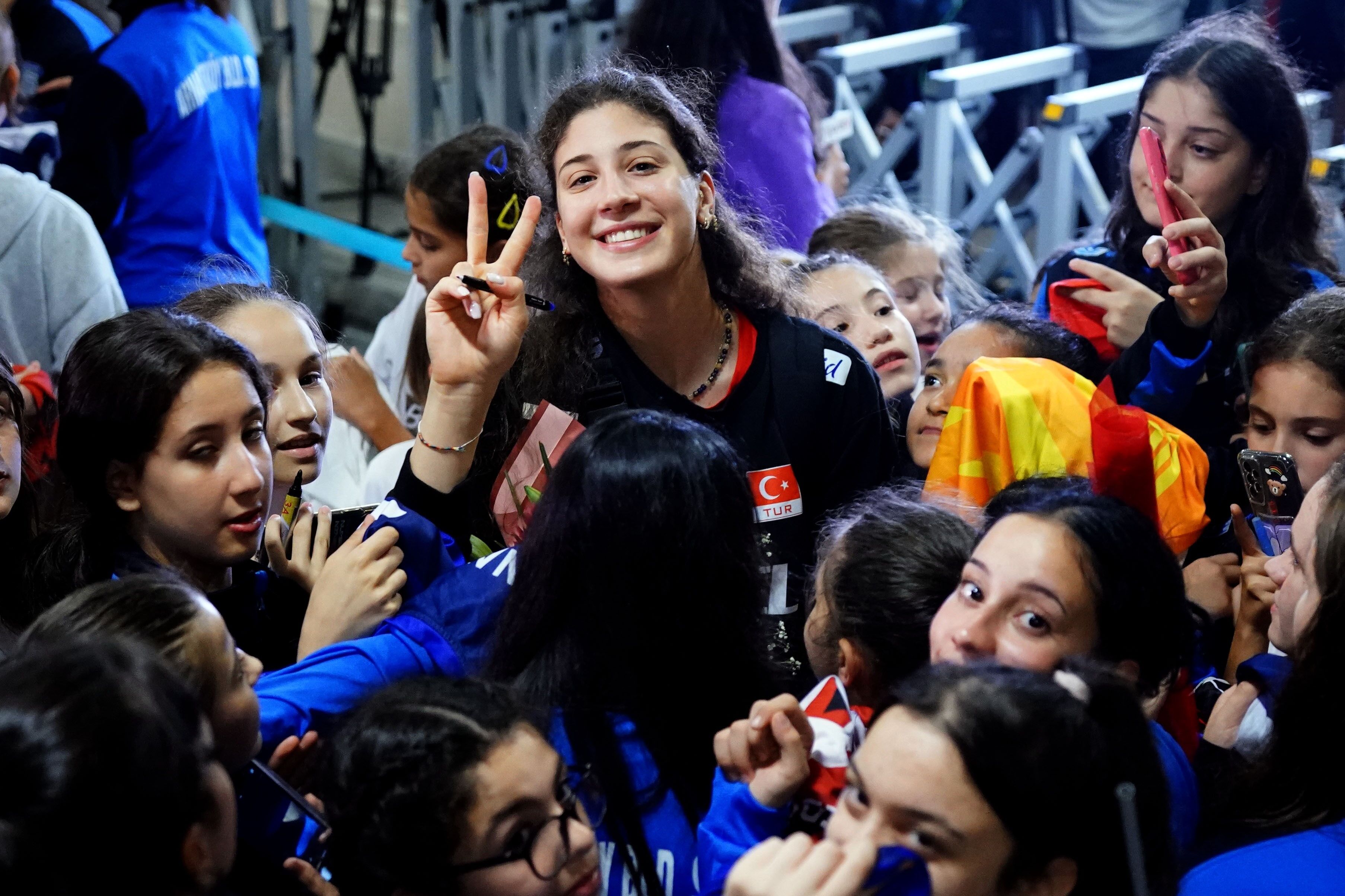 2024 Paris Olimpiyatları’na katılma hakkı kazanan Filenin Sultanları, Türkiye’ye döndü