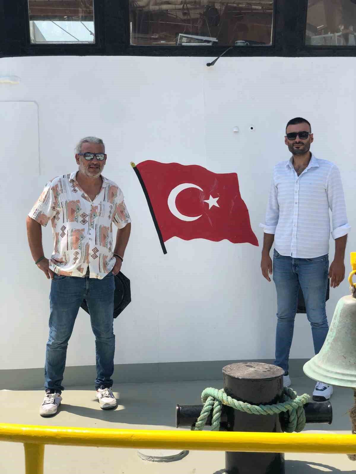 Didim açıklarında hamsi ve sardalya bereketi