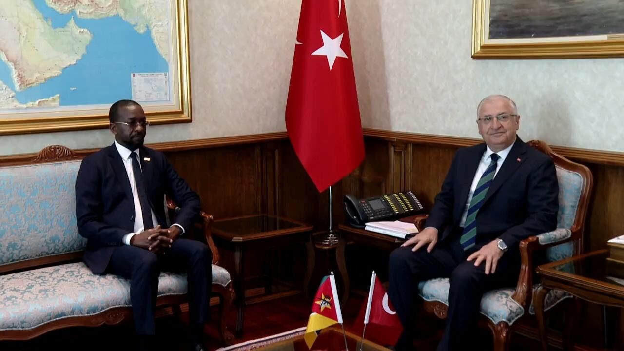 Milli Savunma Bakanı Güler, Mozambikli mevkidaşı Chume ile görüştü