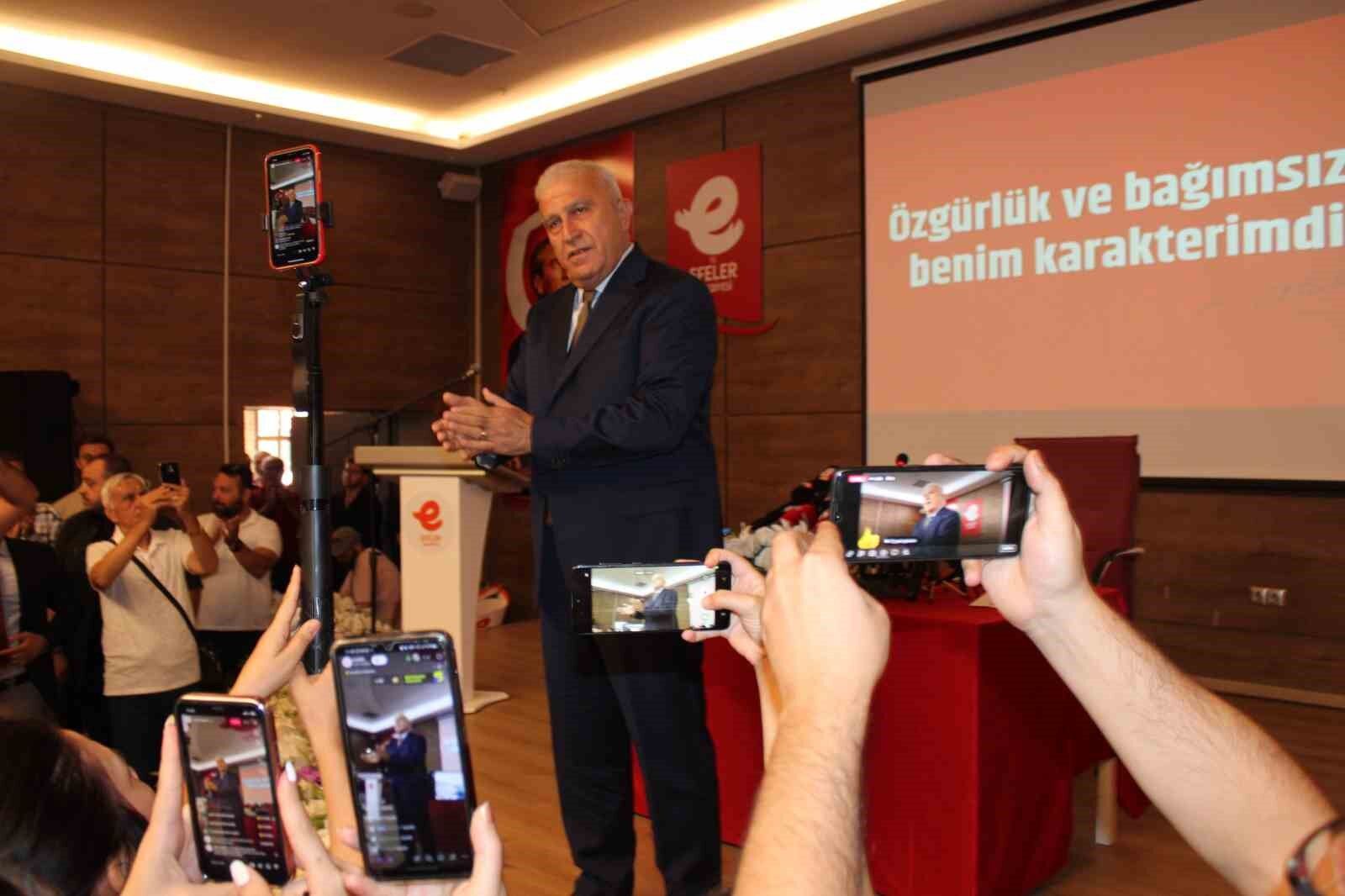Efeler Belediye Başkanı Atay, CHP’den istifa etti