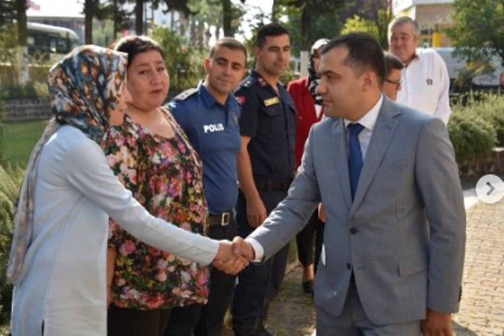 Karaisalı Kaymakamlığına atanan Onur görevine başladı