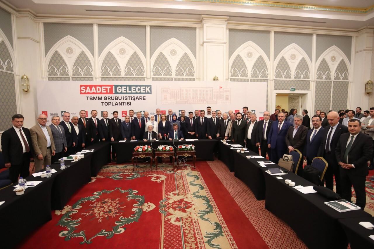 Karamollaoğlu ve Davutoğlu'ndan yerel seçimlerde 'iş birliği' açıklaması