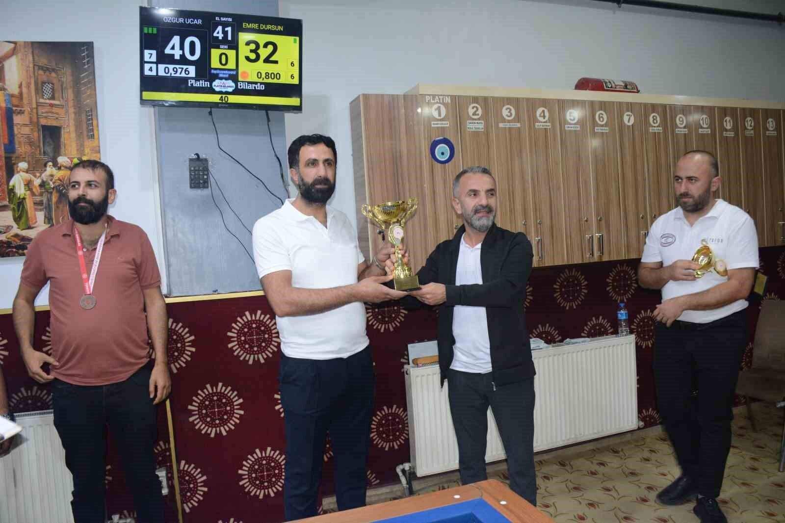 Tatvan’da ‘2. Bitlis 3 Bant Bilardo İl Birinciliği Turnuvası’ düzenlendi
