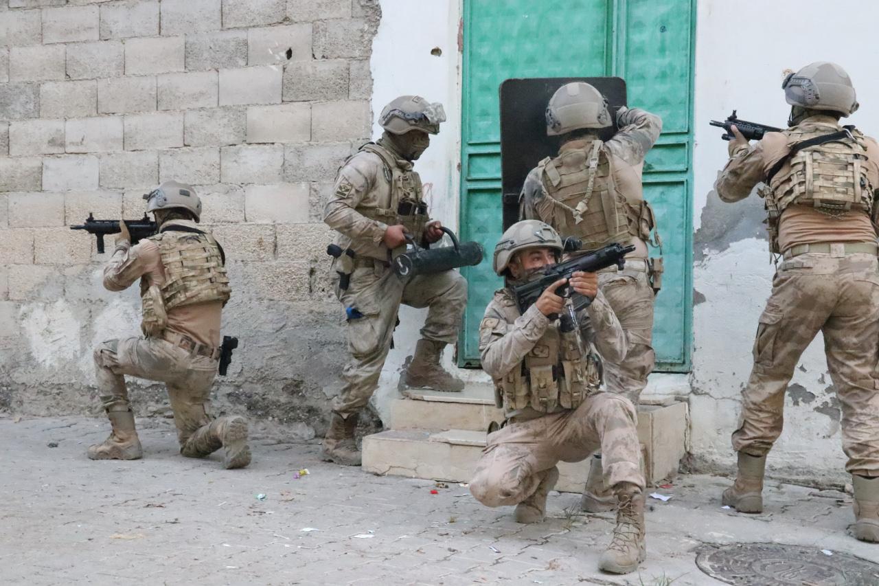 Şanlıurfa'da kanunsuz silanlanma operasyonu