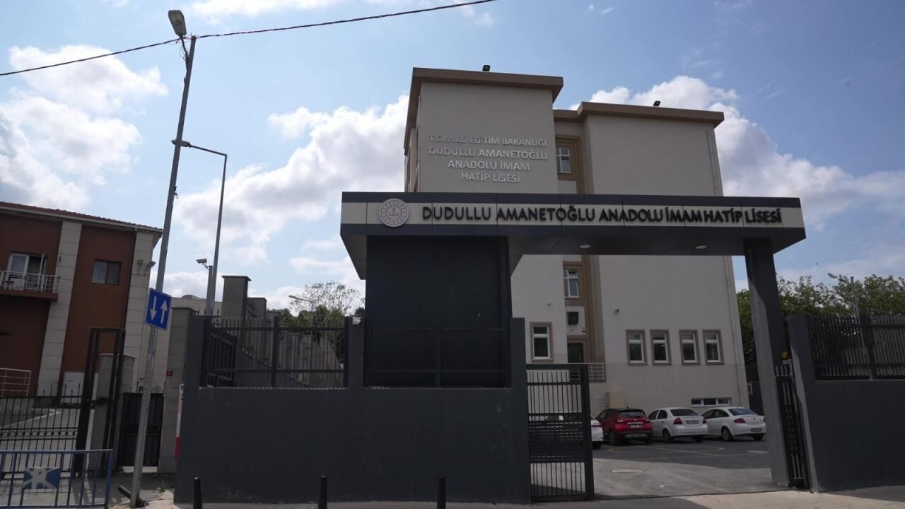 Ümraniye Belediyesi’nden eğitime dev destek