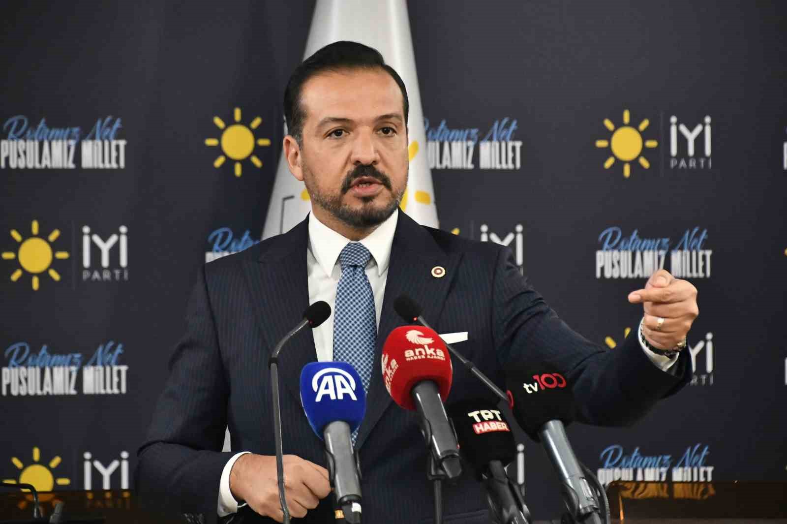 İYİ Parti Sözcüsü Kürşad Zorlu: “(Meral Akşener) Hastanedeki muayenenin ardından evinde istirahata geçti”