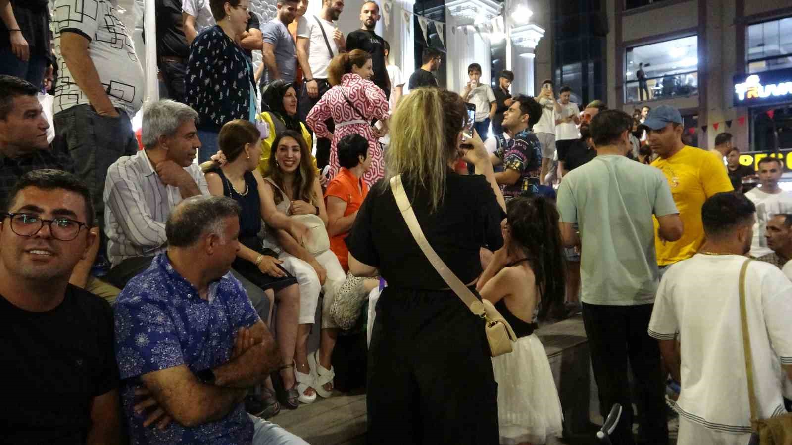 6 ayda 200 bin İranlı Van’ı ziyaret etti