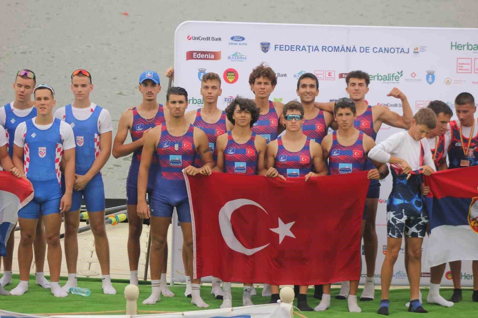 Kürek Milli Takımı’ndan 16 madalya