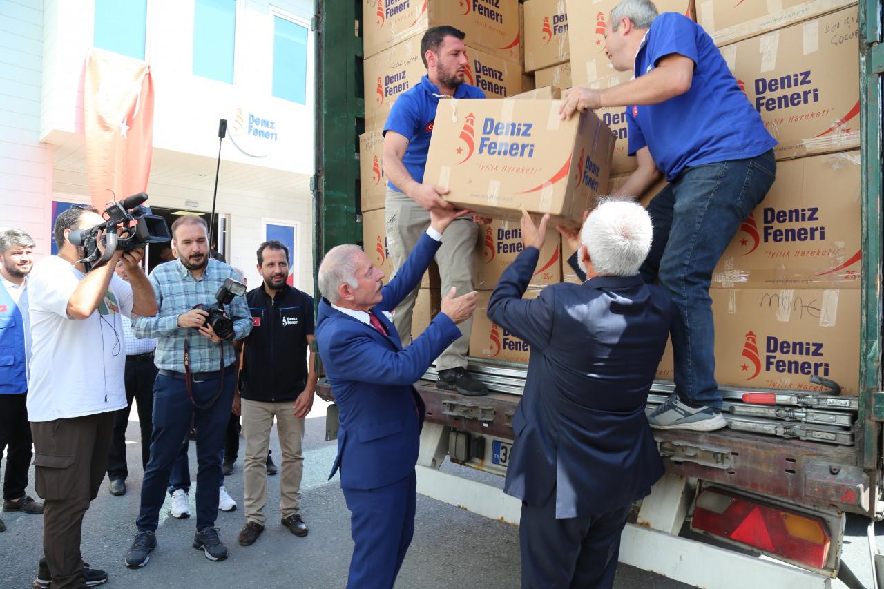 Deniz Feneri Derneğinden Bosnalı öğrencilere eğitim desteği