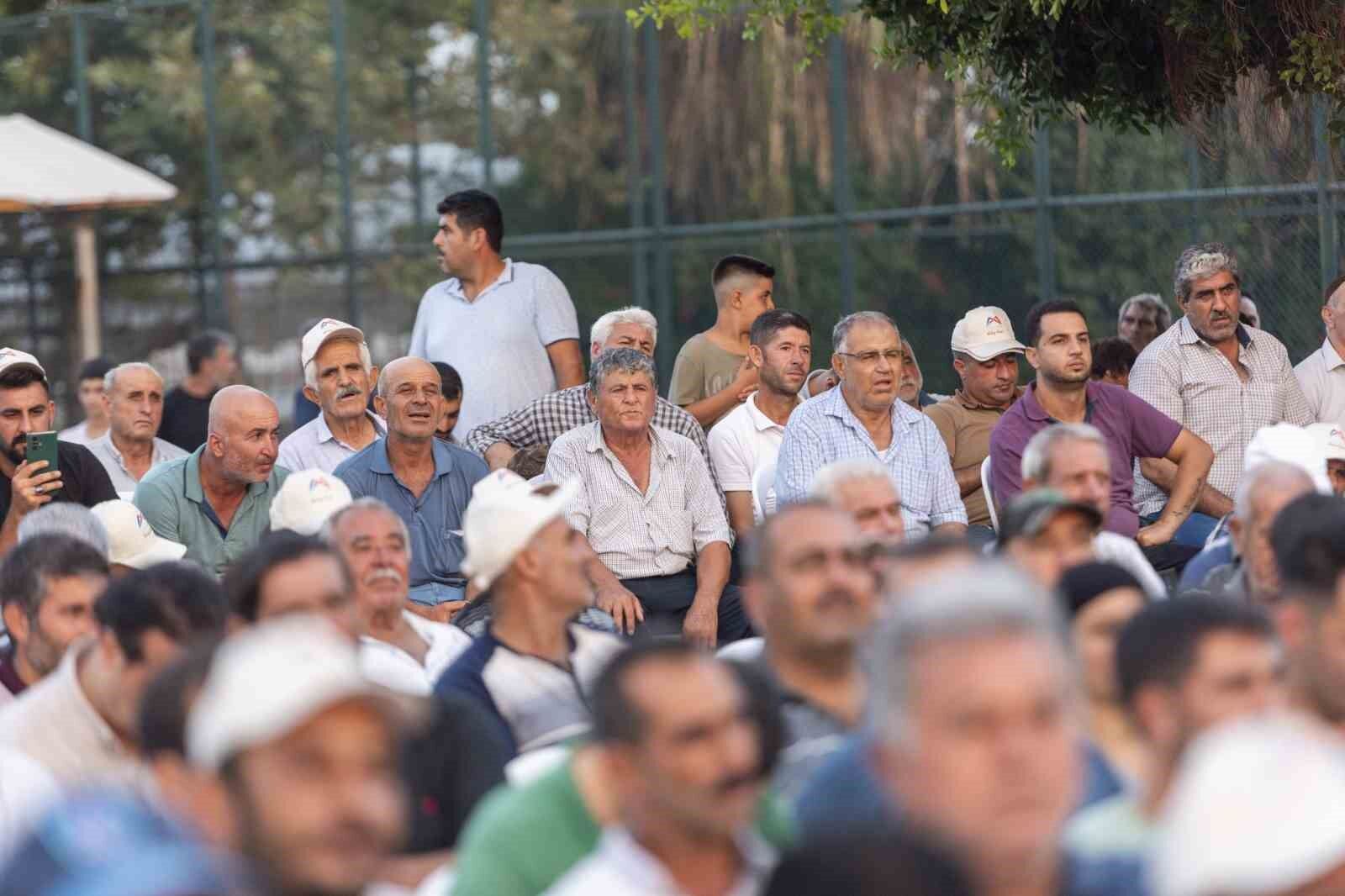 Mersin Büyükşehir Belediyesinin üreticiye desteği sürüyor