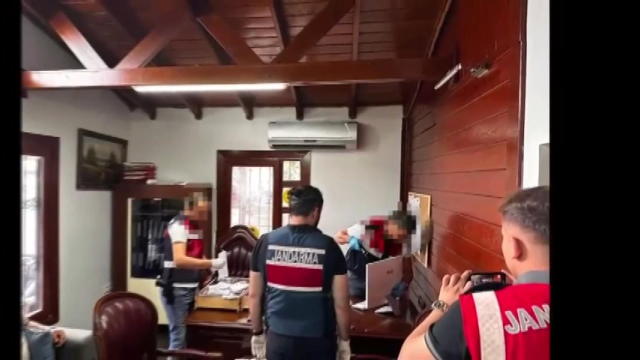 İstanbul'da yüksek kar vaadiyle 5 milyar liralık vurgun yapan 4 kişilik şebeke çökertildi