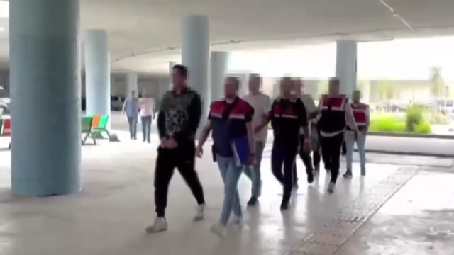 İstanbul'da yüksek kar vaadiyle 5 milyar liralık vurgun yapan 4 kişilik şebeke çökertildi