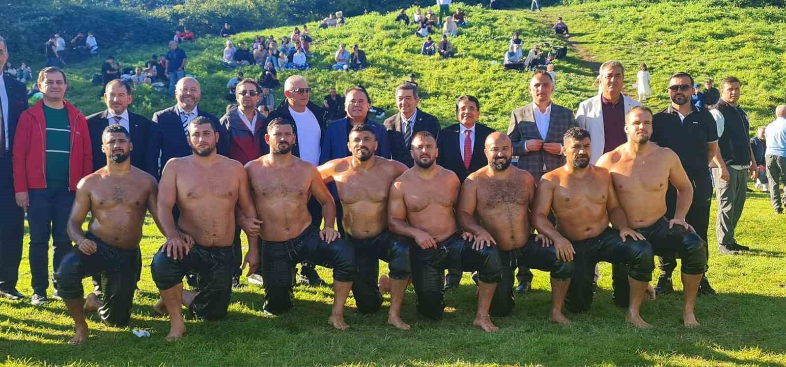 Almanya’da Başiskele Belediyesporlu güreşçiden büyük başarı