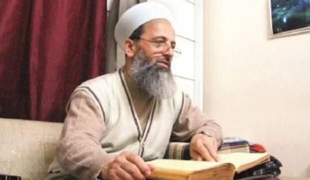 Şehitler Köprüsü'nde anlamlı afiş: Bayram Ali Öztürk hoca ve Muhsin Yazıcıoğlu...