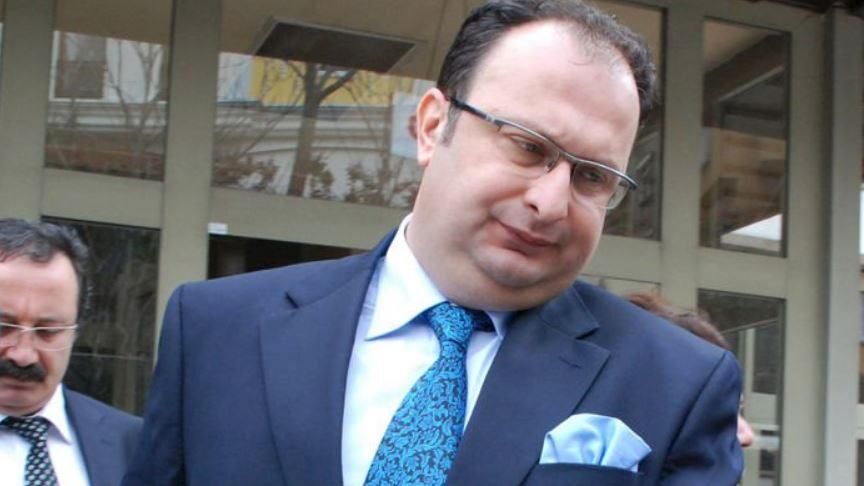 Şehitler Köprüsü'nde anlamlı afiş: Bayram Ali Öztürk hoca ve Muhsin Yazıcıoğlu...