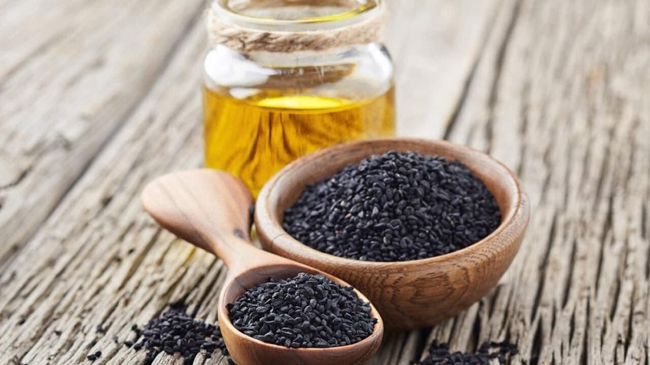 Saç beyazlamasına son! İbn-i Sina’dan 3 önemli yağ önerisi…