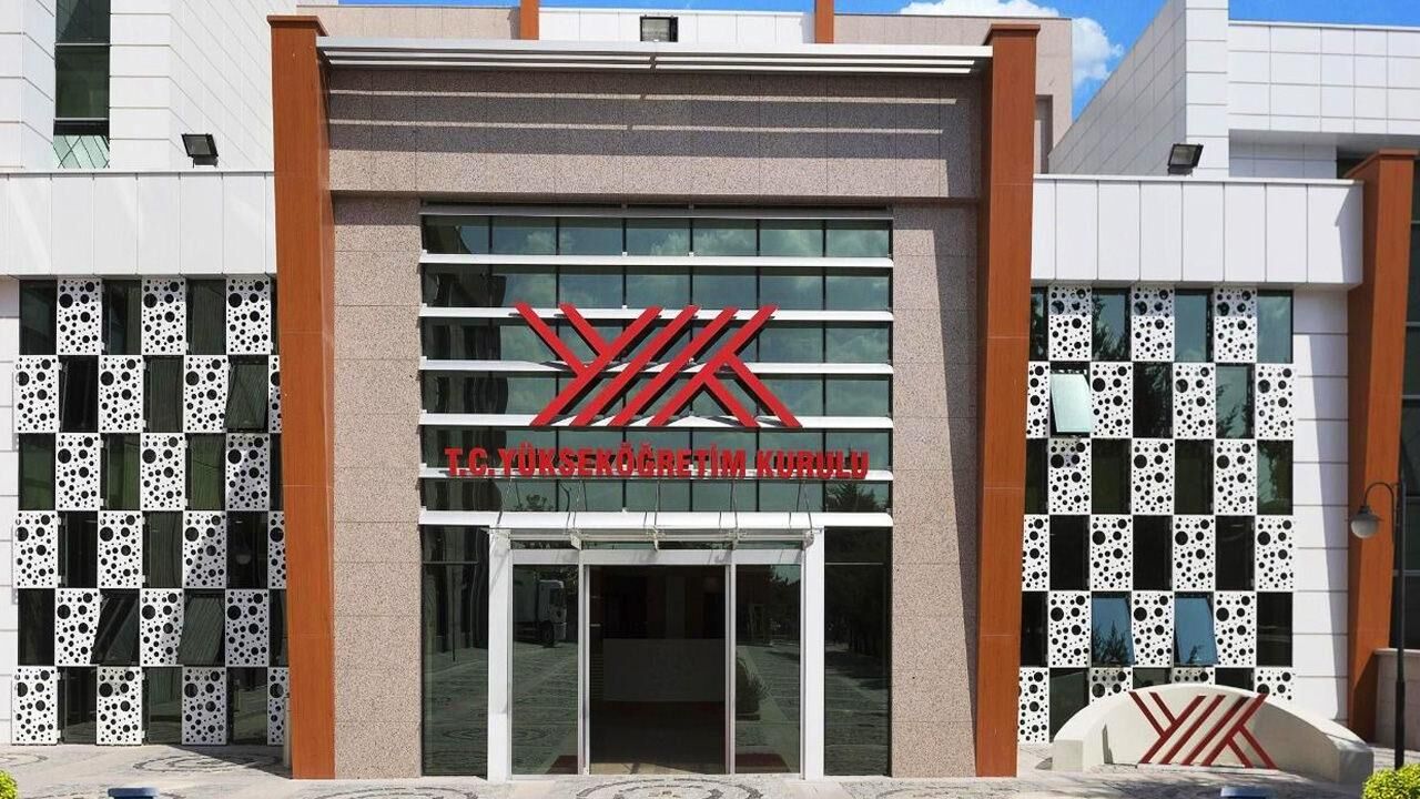 Üniversiteler online mı yüz yüze mi olacak? Son dakika YÖK’ten açıklama!