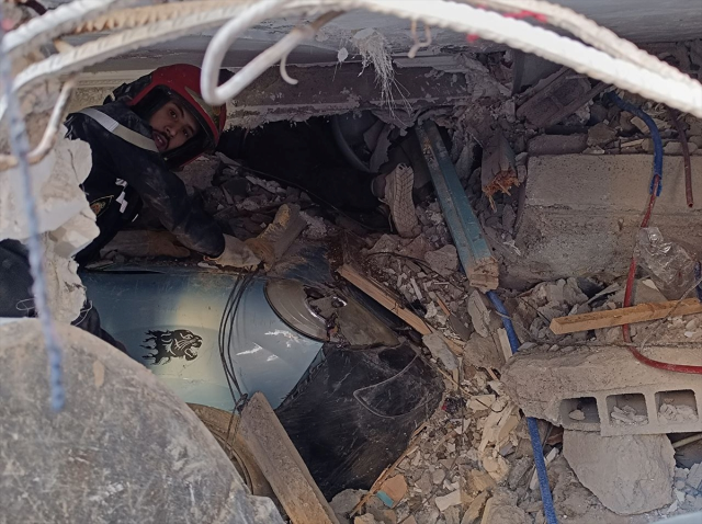 Son Dakika: Fas'ta meydana gelen 7 büyüklüğündeki depremde hayatını kaybedenlerin sayısı 2012'ye yükseldi