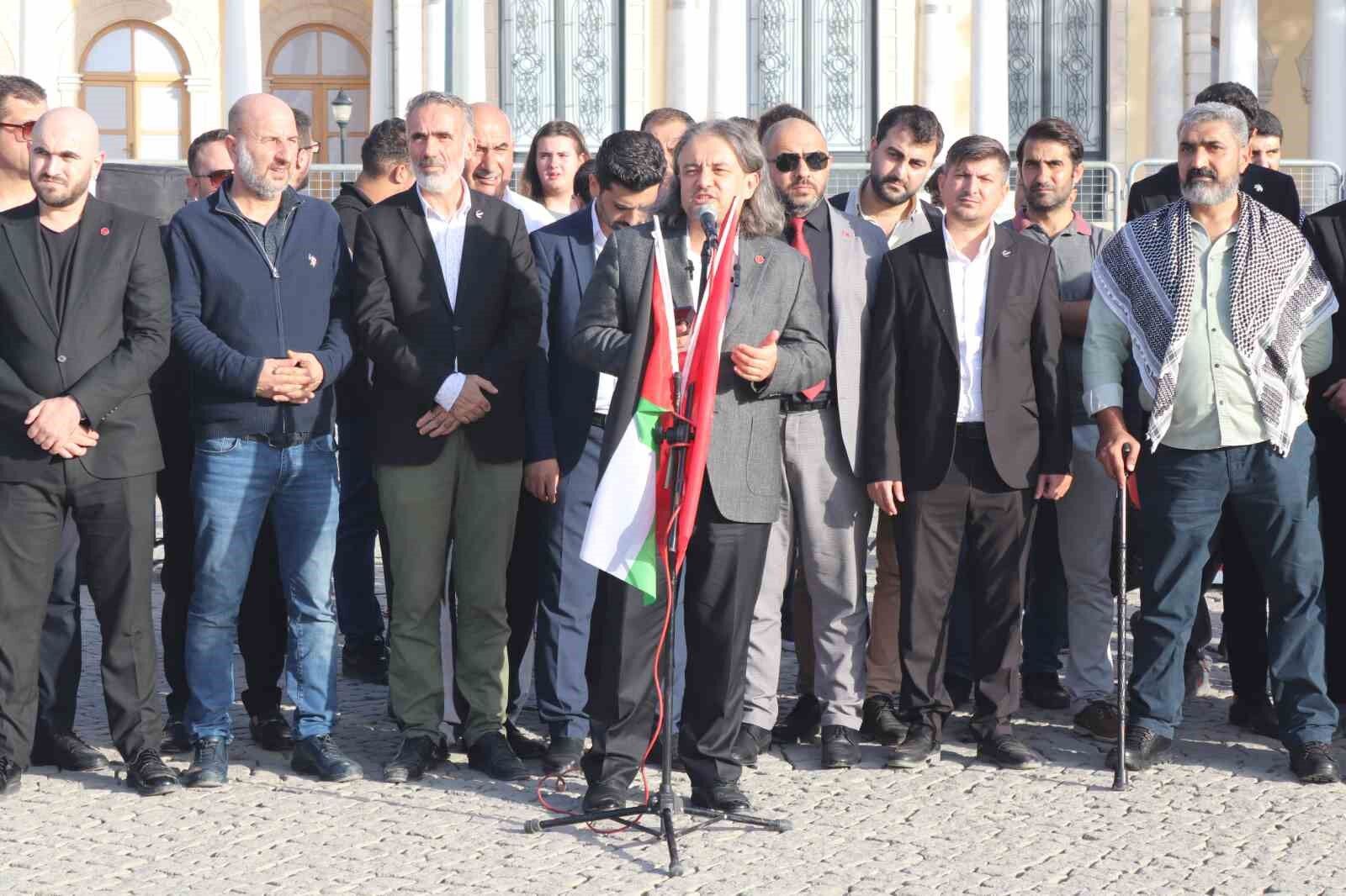 İzmir’de Yeniden Refah Partisi’nden İsrail’e tepki