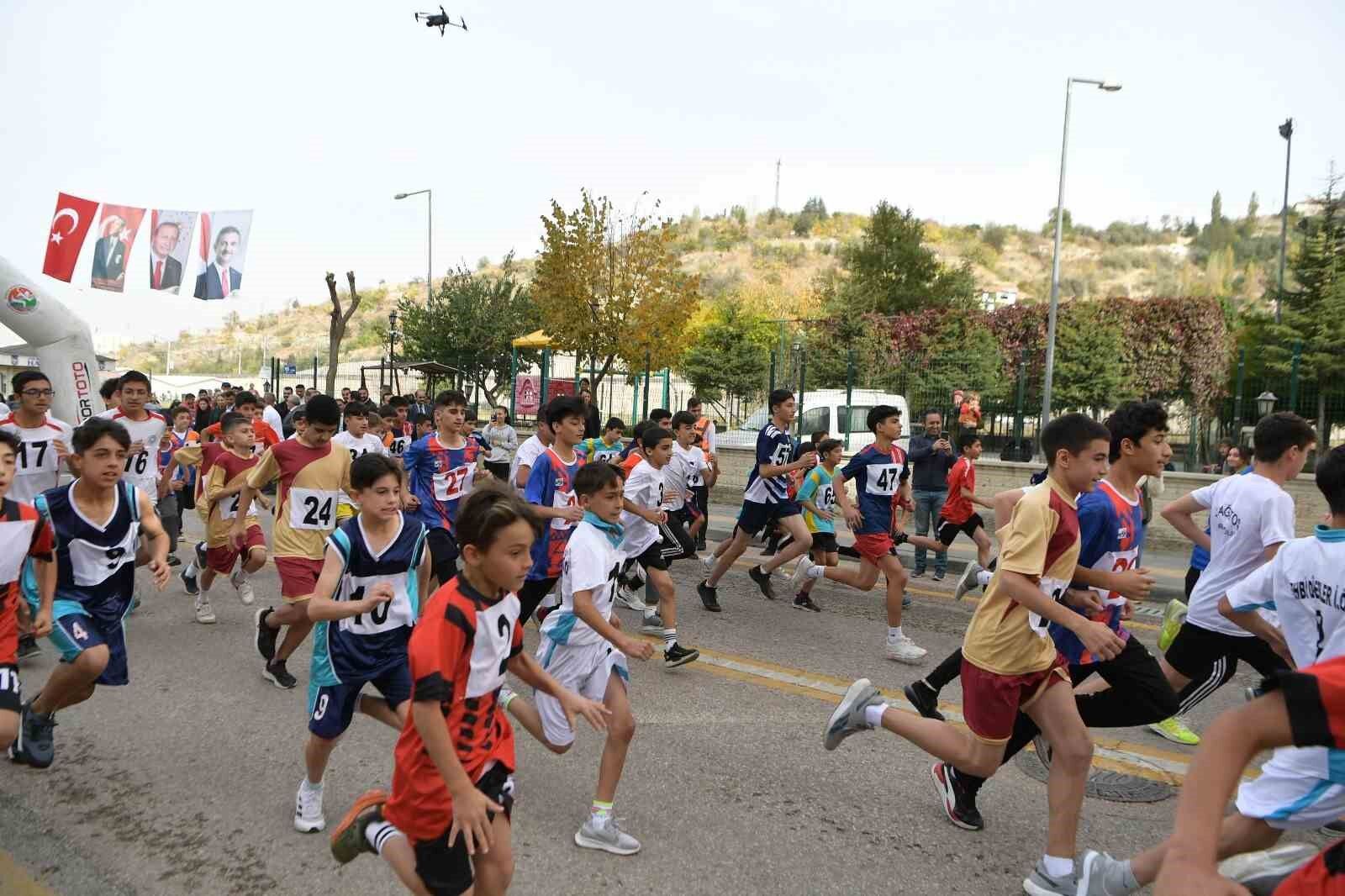 100. Yıl Cumhuriyet Koşusu yapıldı