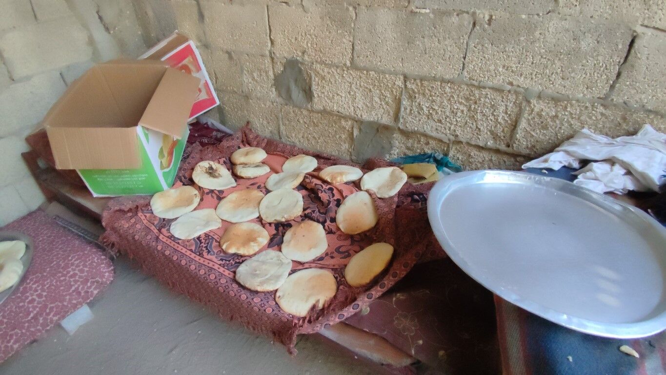 Gazze Şeridi'ndeki ekmek krizini çözmek için kil fırın kullanmaya başlandı