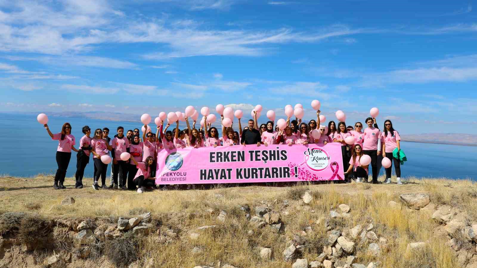 Kadınlar, sporu 2 bin 700 yıllık kalenin zirvesine taşıdı