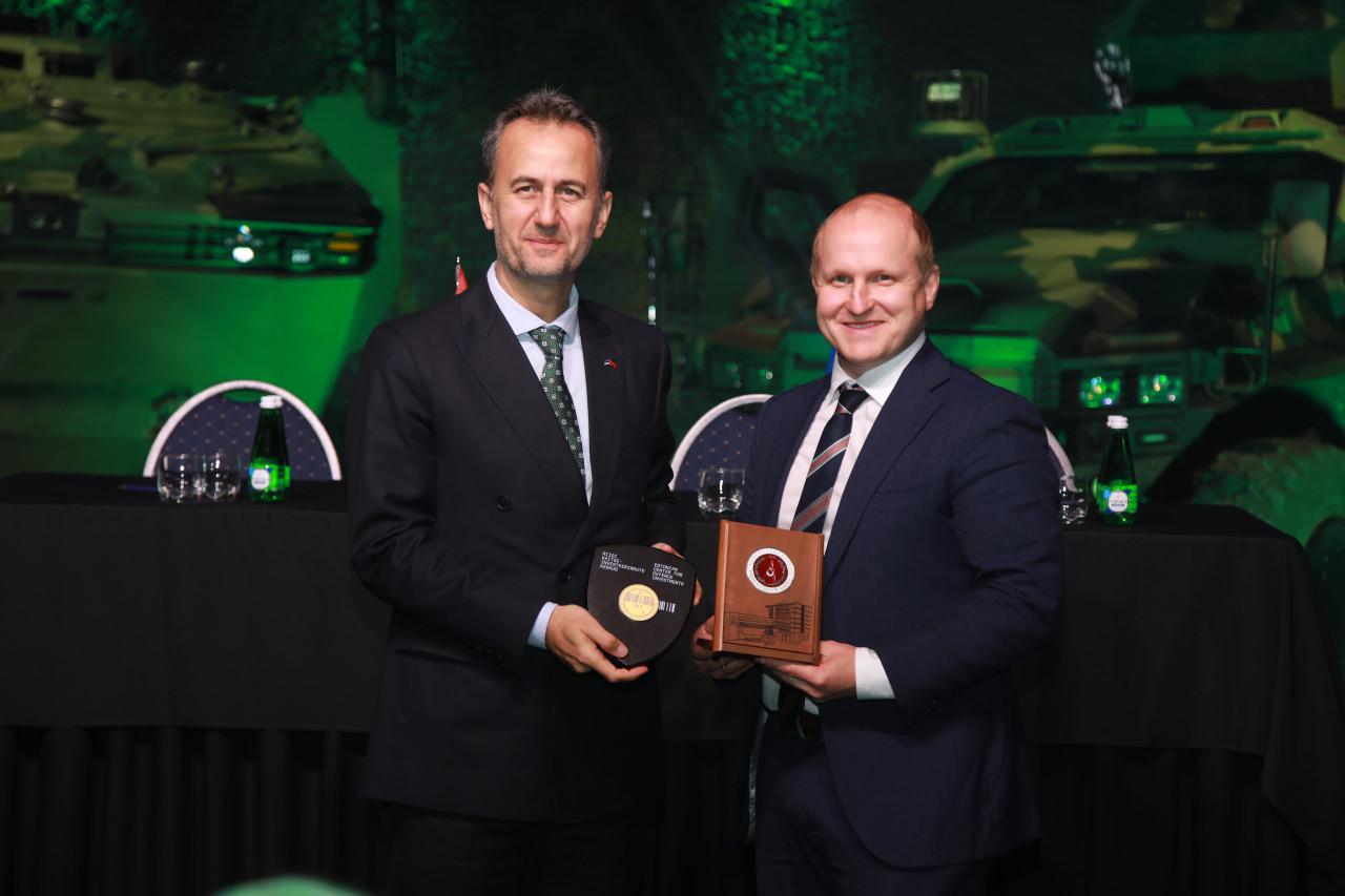 Türk savunma sanayisinden yaklaşık 200 milyon avroluk zırhlı araç ihracatı