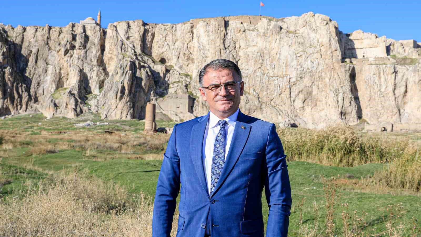 Osmanlı’nın Van’daki sembolü yeniden ibadete açılıyor