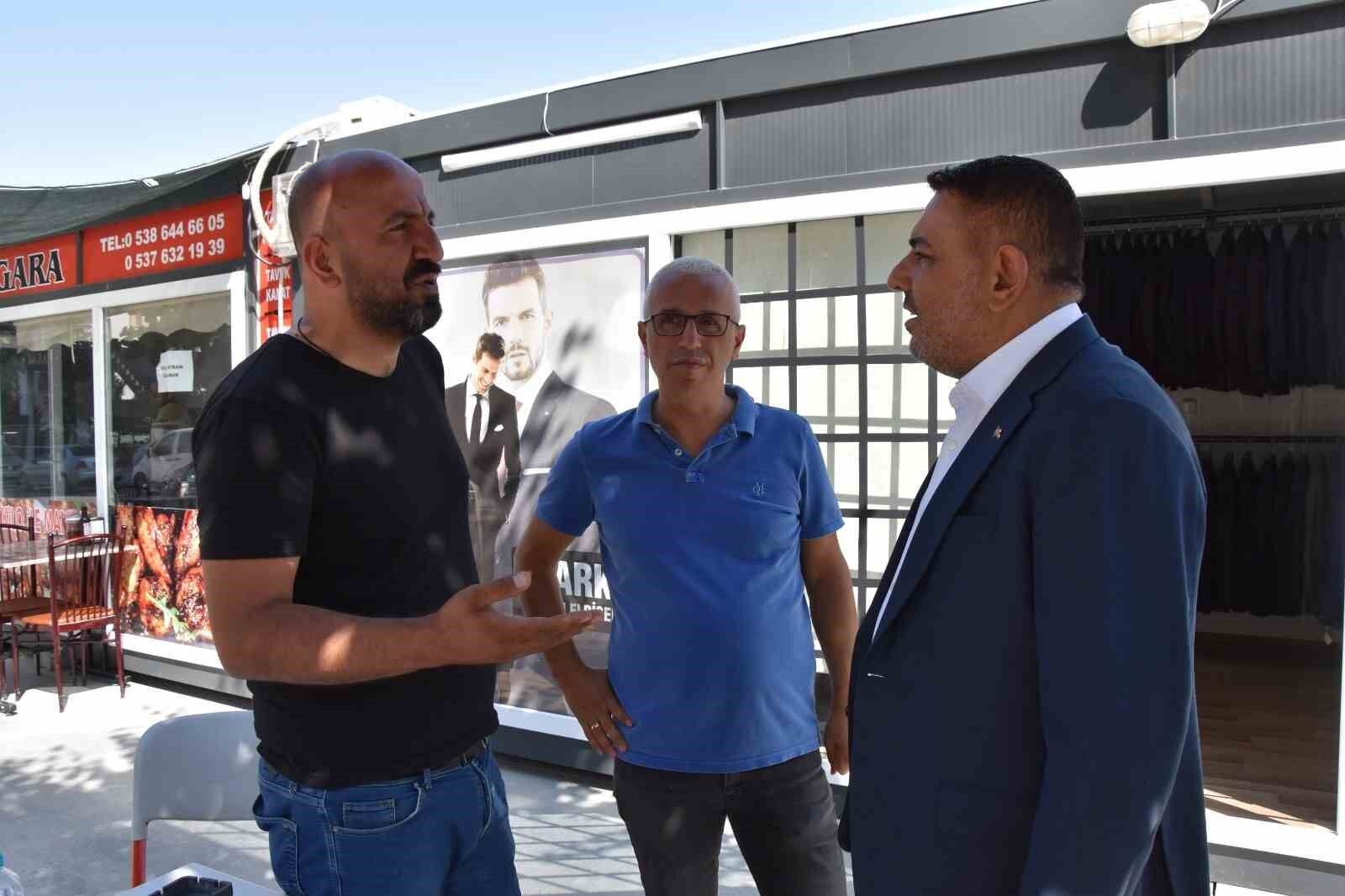 Sadıkoğlu esnafın taleplerini dinledi