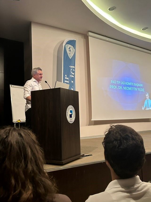 PAÜ Tıp Fakültesi Futbol Liginde ödüller verildi