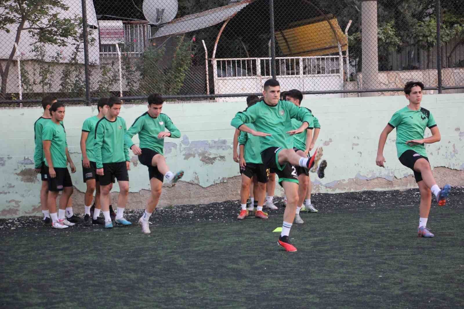 Denizlispor U17, Bandırma’ya 3 puan için gitti