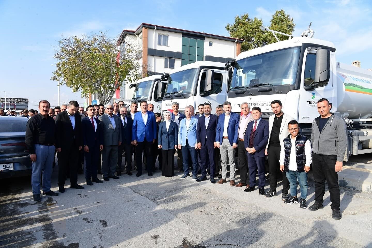 Yeşilyurt Belediyesi araç filosunu güçlendiriyor