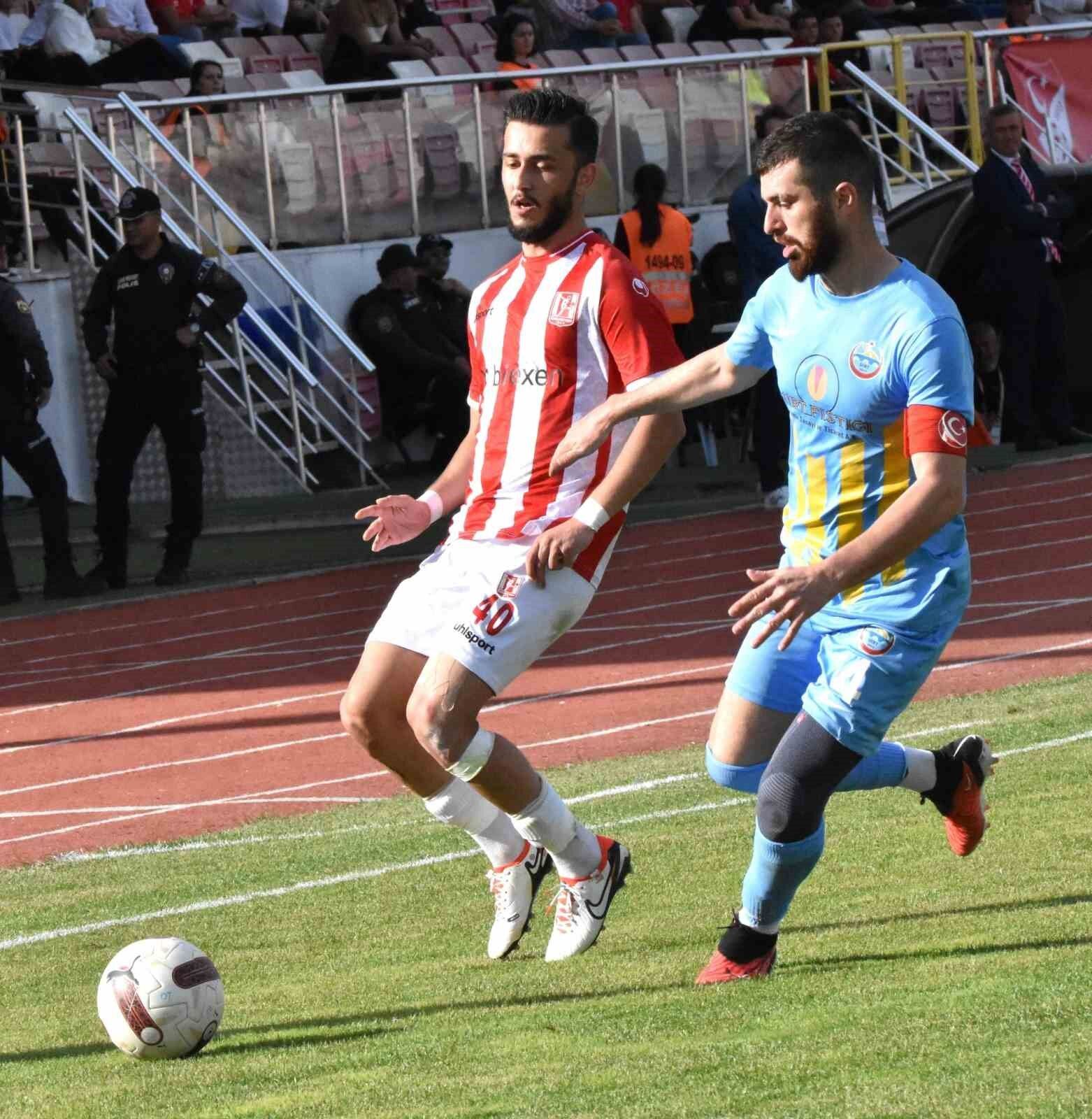 TFF 3. Lig: Balıkesirspor: 1 - Siirt İl Özel İdaresi: 1
