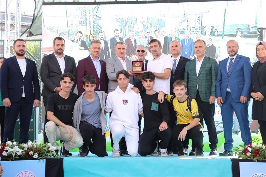 Küçükköy Yüzme Havuzu ve Fitness Merkezi hizmete açıldı