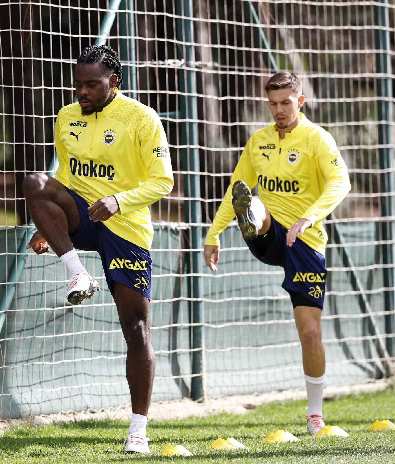 Fenerbahçe, Hatayspor maçı hazırlıklarını sürdürdü