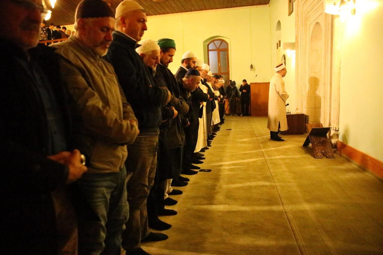 Ali Erbaş: Zulme karşı Müslümanların tek yumruk olması lazım