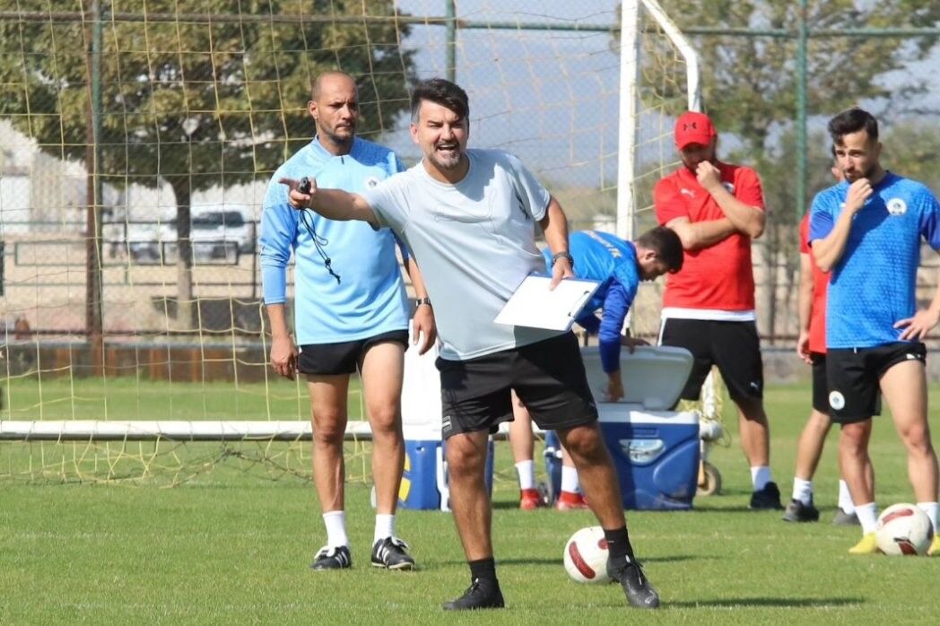 Menemen FK, çıkış arıyor