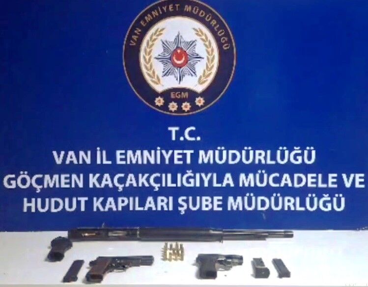 Van‘da göçmen kaçakçılarına yönelik operasyon: 26 tutuklu