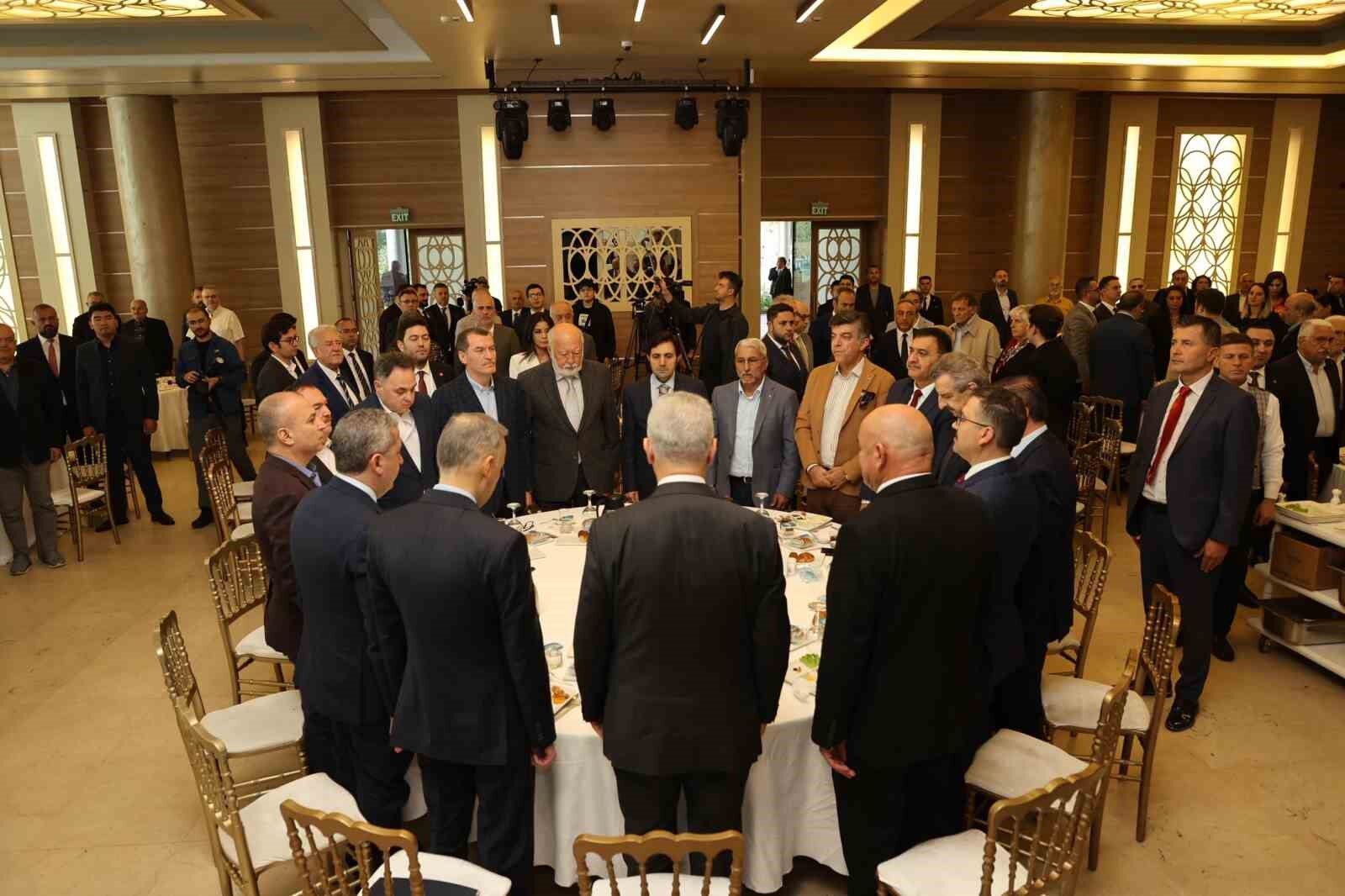 Ticaret Bakanı Bolat: “Bu yıl milli gelirimiz 1 trilyon doları geçecek”