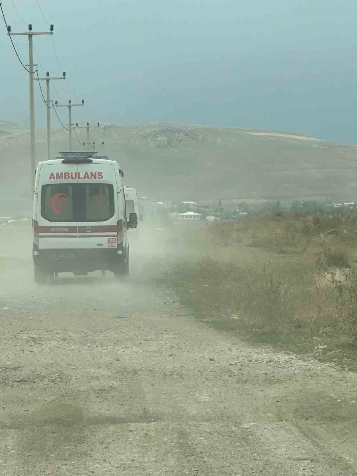 Van’da hortum: Çiftliği yerle bir etti