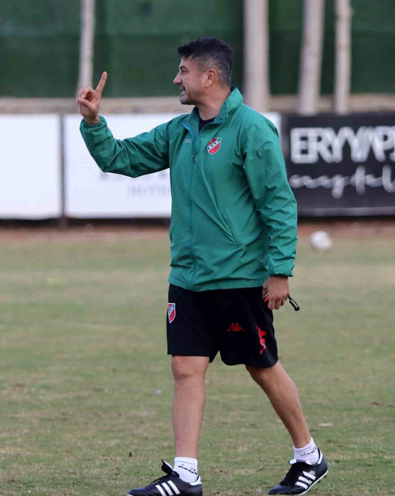 Ersin Aka: “Ligin en iyi takımıyız”