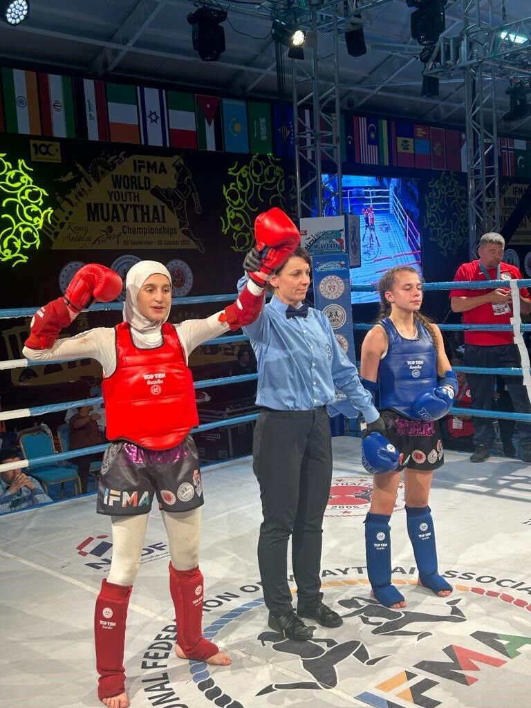 Milli antrenör amcasının ısrarıyla spora başladı, 16 yaşında dünya şampiyonu oldu